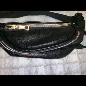 Black Fanny pack